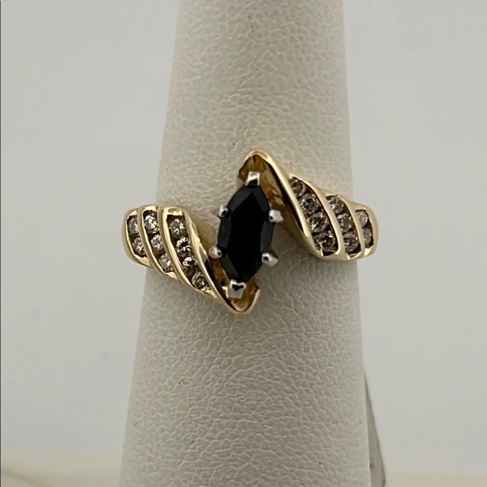 396616 14k Elegant Gold and natural blue sapphire Women's Ring w/COA - Picture 2 of 4